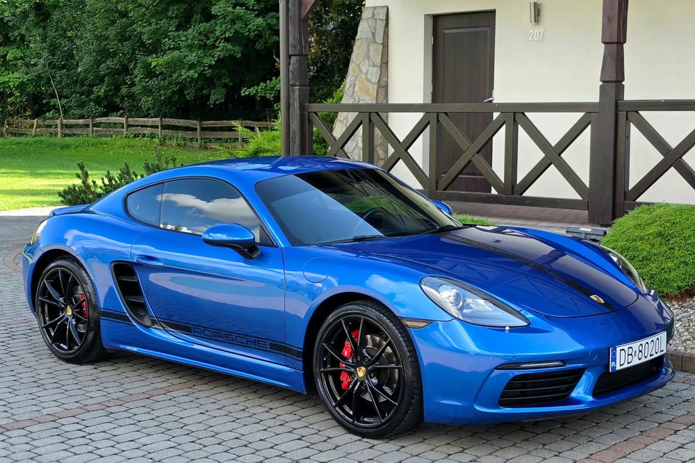 Porsche 718 Cayman