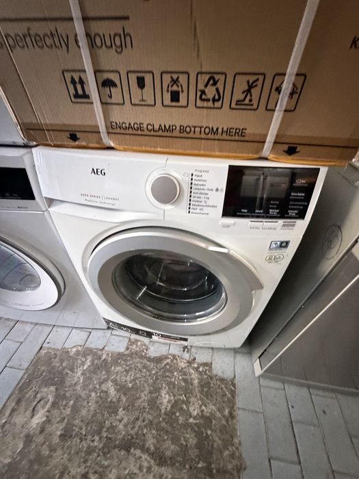 Oportunidade máquina de secar roupa nova