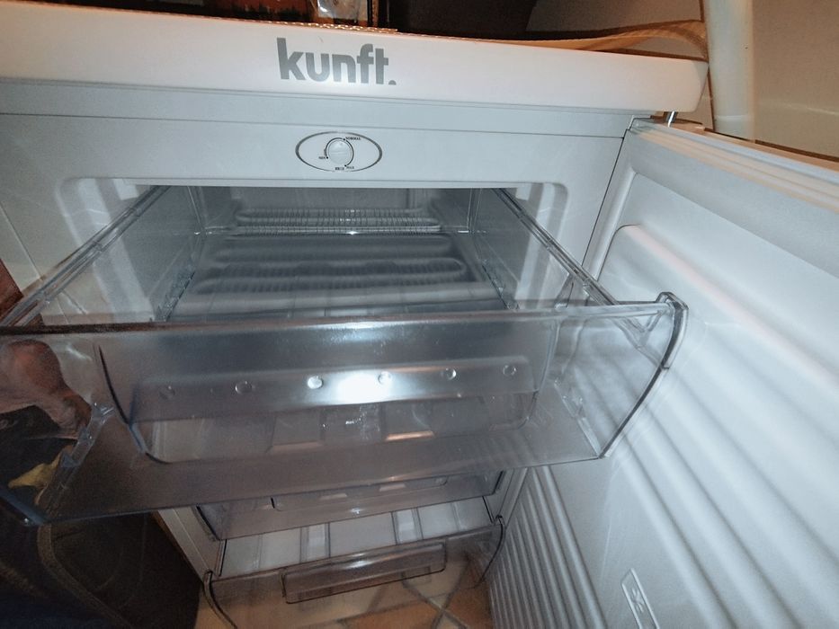 Arca Congeladora Vertical Kunft