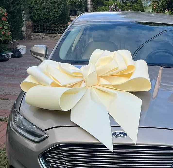 Красивый бант на машину – стильное решение