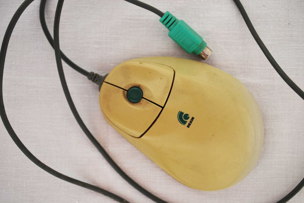 Rato Dexin com ficha PS/2