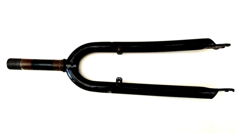 Solidny Widelec rowerowy OS Racing 1 i 1/8'' koło 26'' nr 260