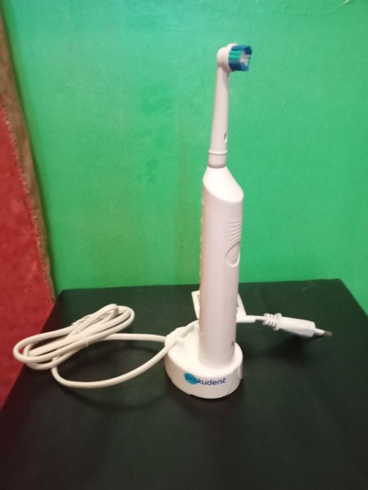 Электронная щётка