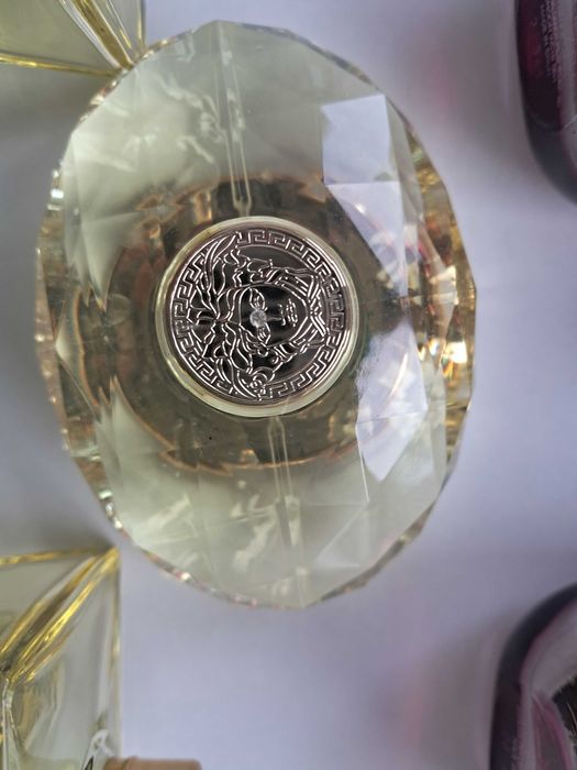 Оригінальні флакони  (пляшечки) від парфумів Versace і Nina Ricci