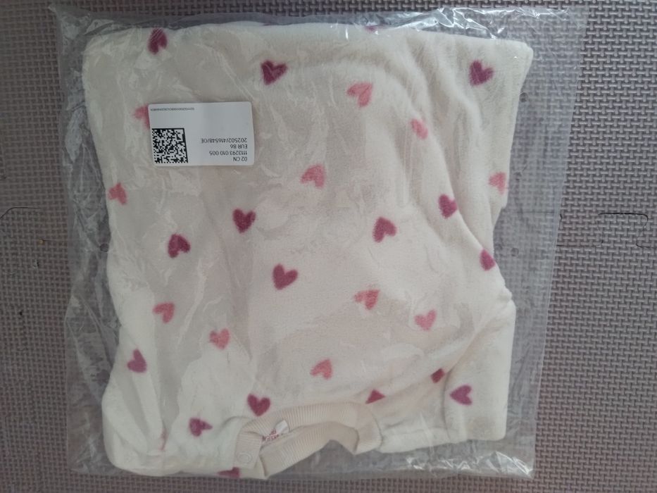 H&M nowa pizamka polarowa z serduszka 86