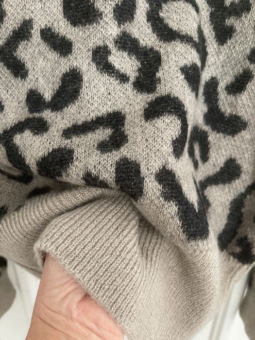MAX MARA piękny sweter, wzór panterkowy