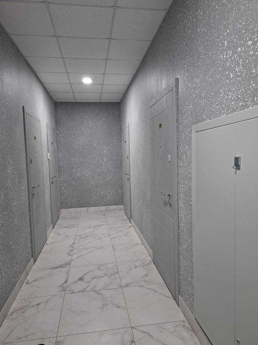 Однокімнатна квартира-студія з ремонтом