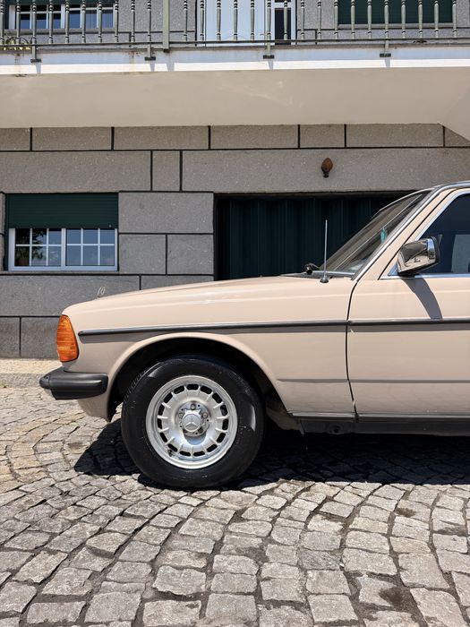 Mercedes w123 240D