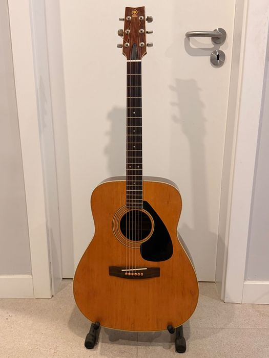 Guitarra Yamaha FG-180-1 Black label 1976