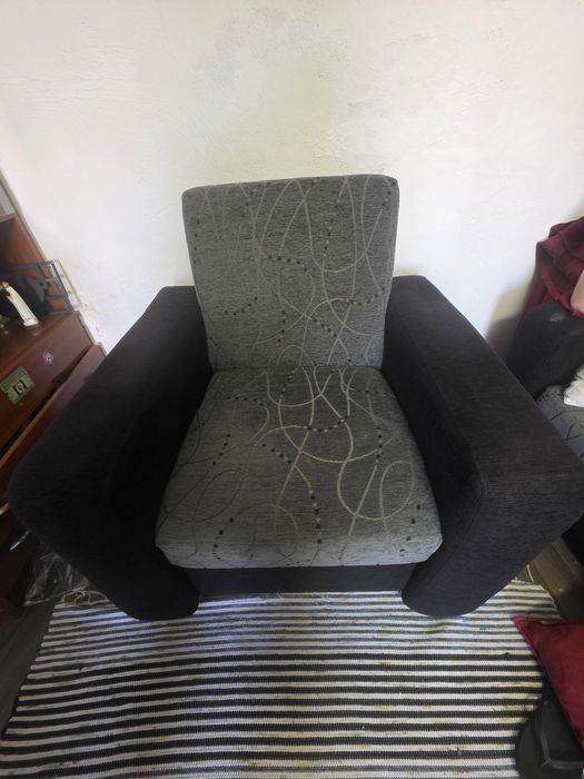 2 Poltronas confortáveis — EM CONJUNTO OU SEPARADAS