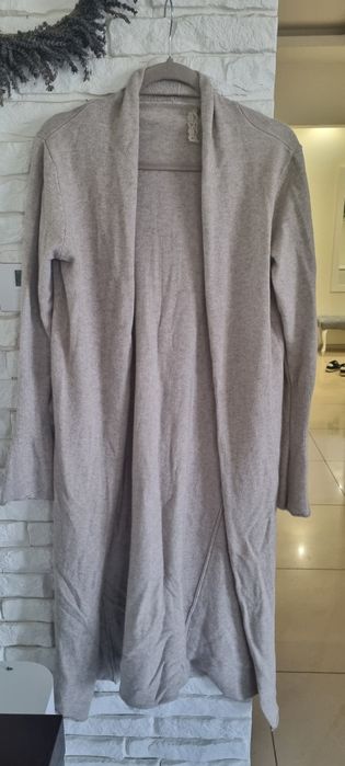 Dlugi kardigan beżowy