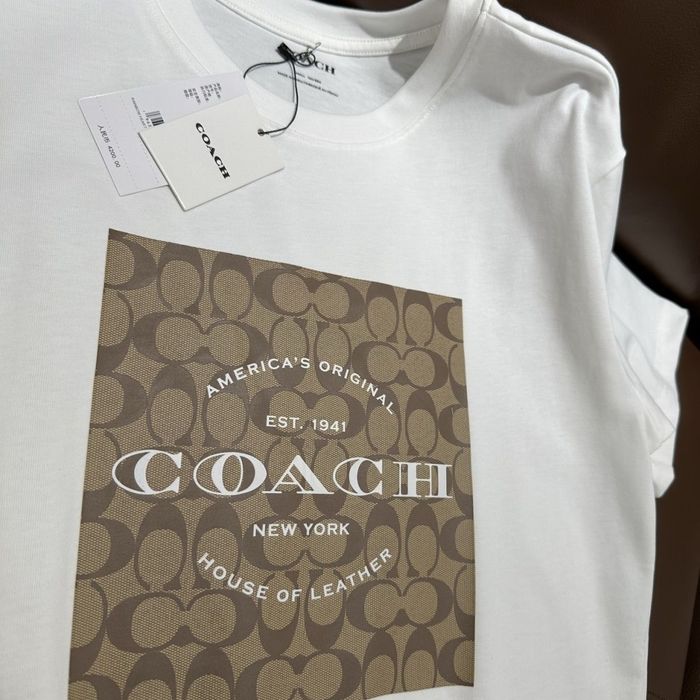 Футболка Coach біла з квадратним принтом S M