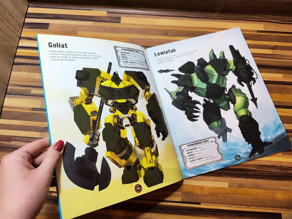 Usborne Zbuduj bojowe roboty. Książka z naklejkami