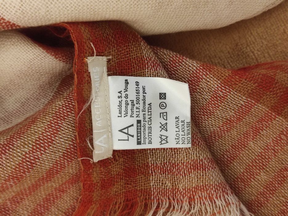 Lenço Lanidor em tons terra