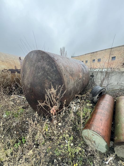 Ємності 50 / 10 куб