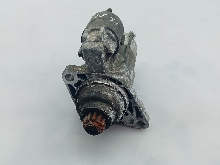 Motor de arranque VOLKSWAGEN Touran (1T)