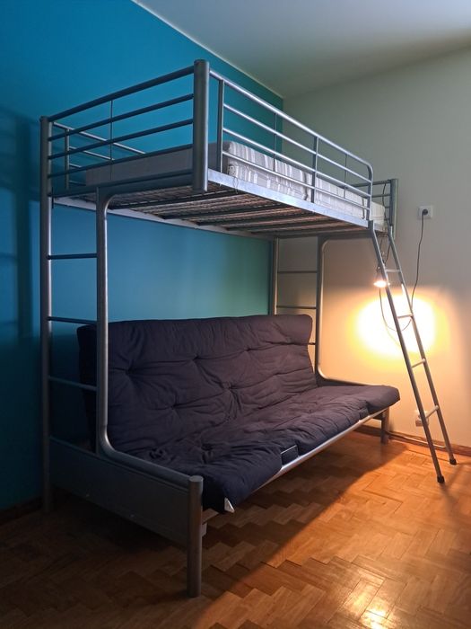 Beliche com sofá  e cama