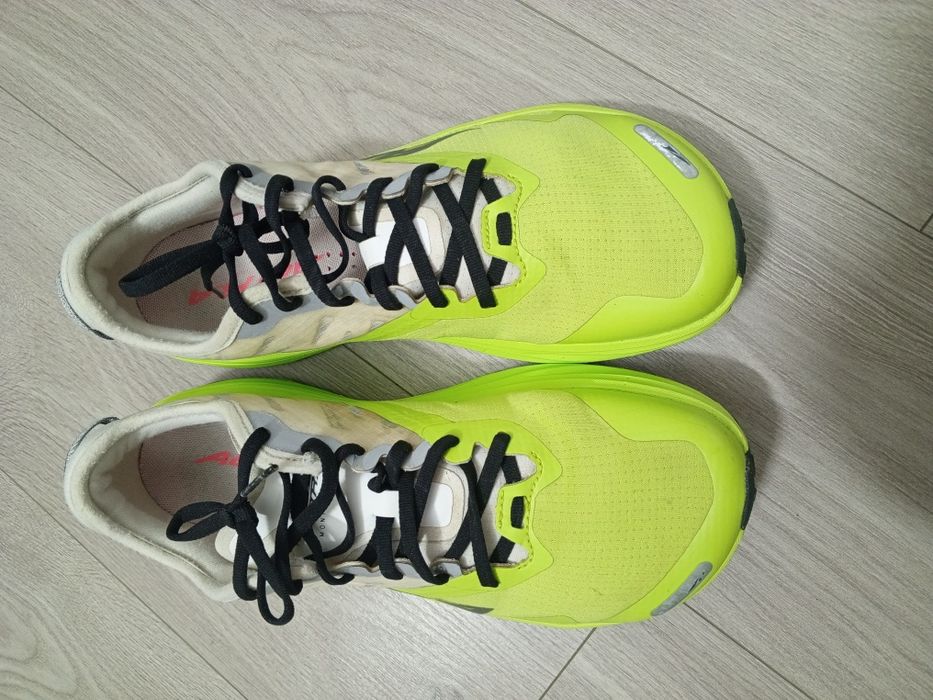 Кросівки бігові Altra