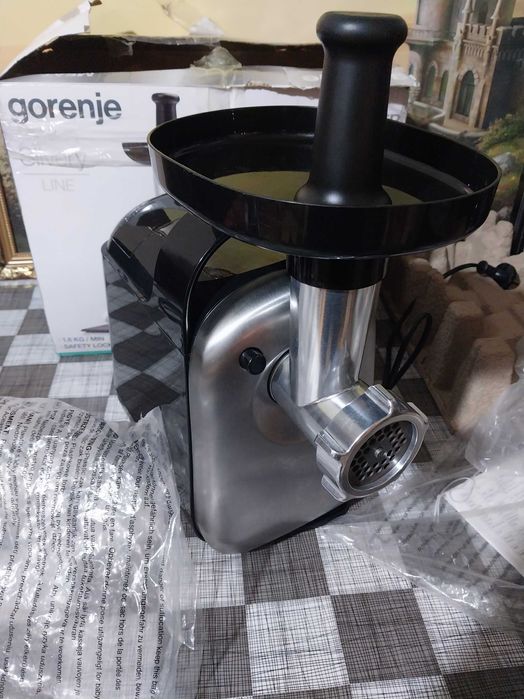 мясорубка Gorenje новая