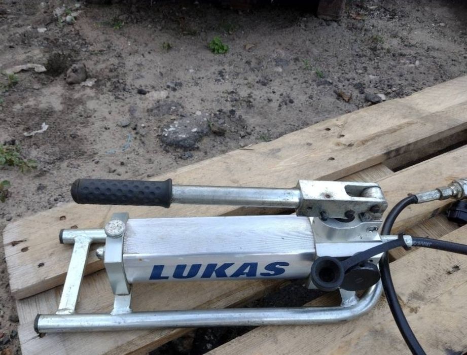 Lukas Pompka hydrauliczna  700 bar