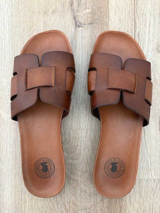 Sandálias de pele