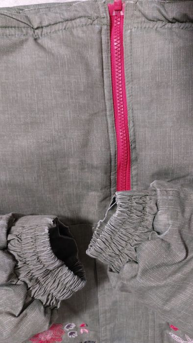 Зимова куртка на 6-8 років