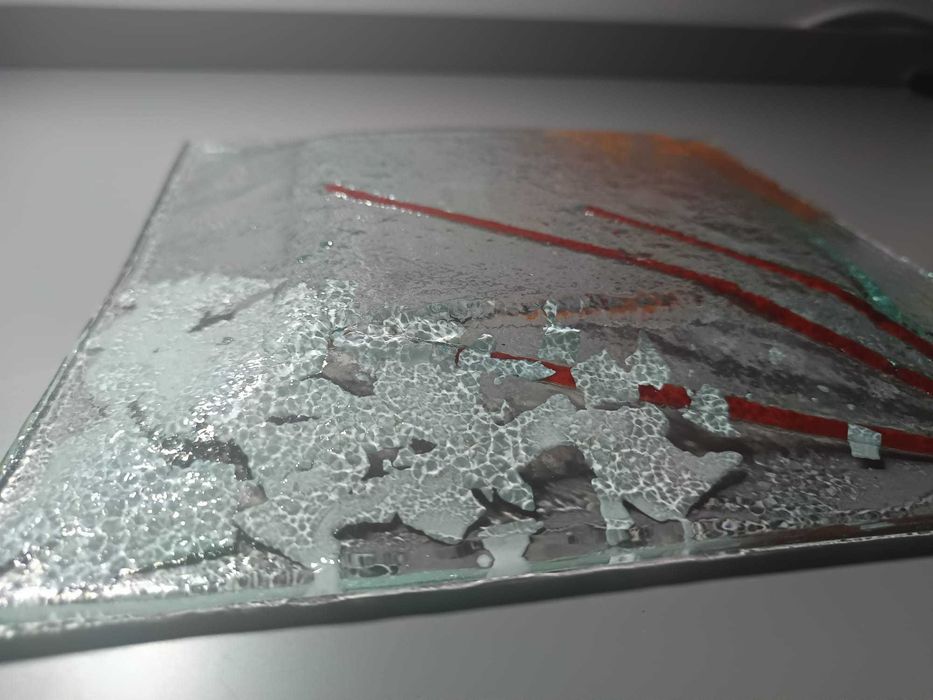 Prato em Vidro Artístico – Arte, Textura e Exclusividade