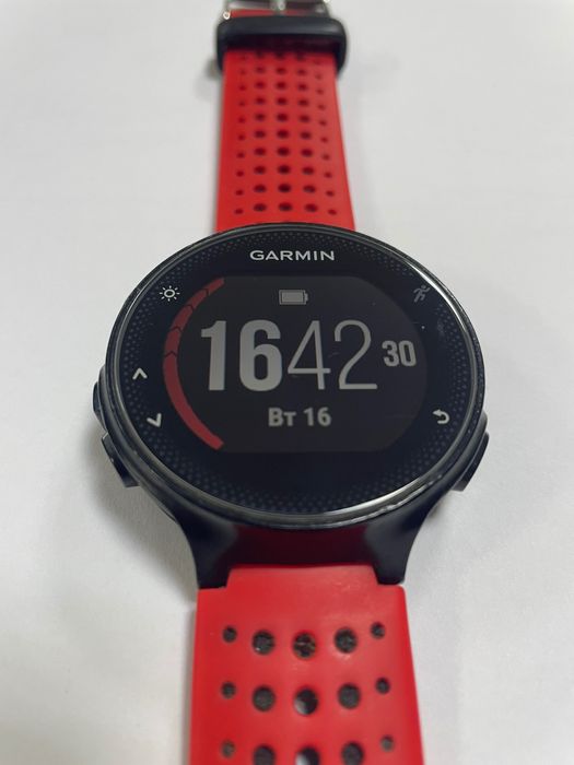 Продам спортивний годинник Garmin Forerunner 235
