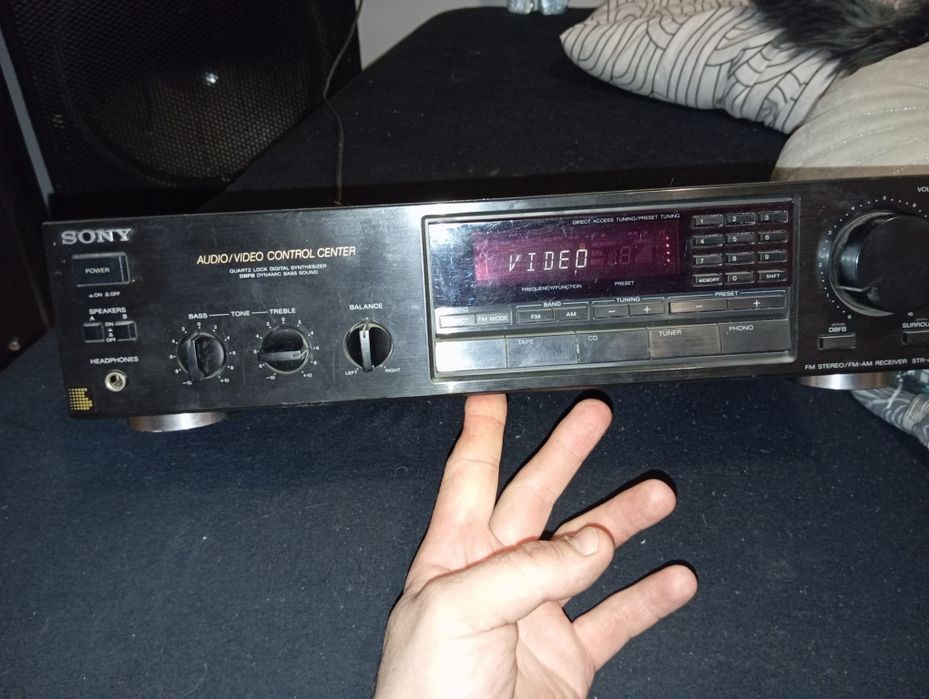 Sprzedam amplituner Sony  model str-av220a