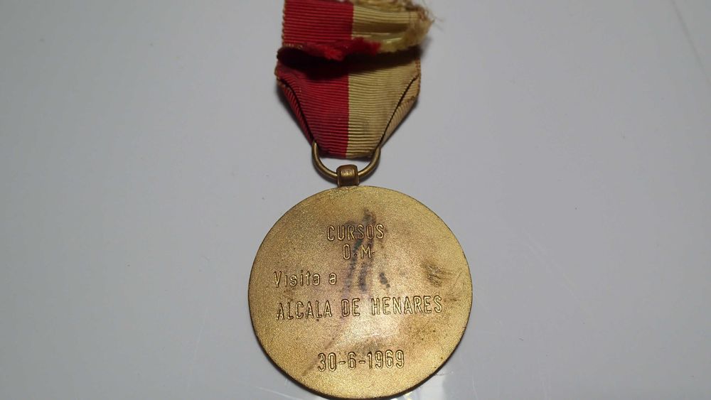Medalha de peito Estado Novo