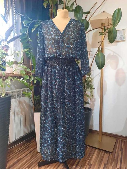 Sukienka w kwiatowy wzór - Fraternity