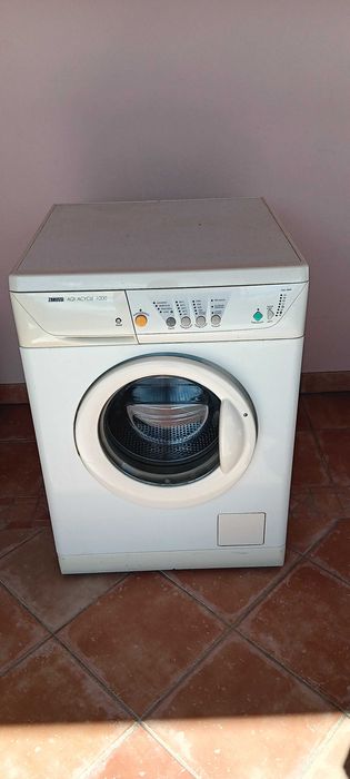 Máquina lavar roupa