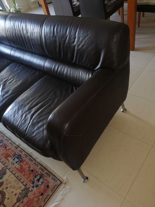 Sofá de Pele Castanho