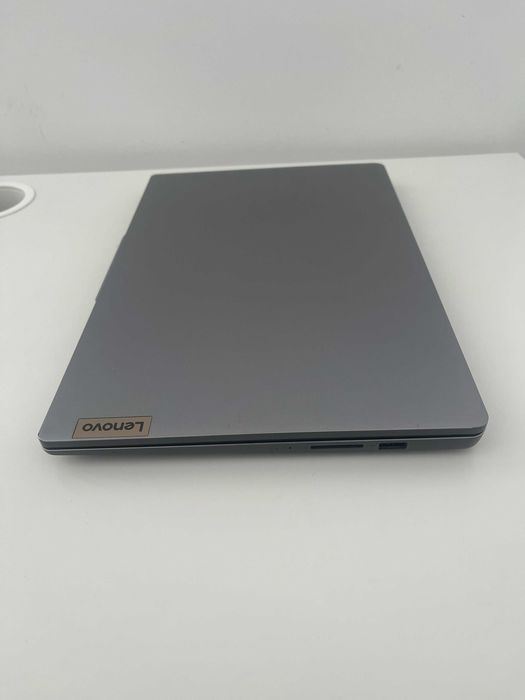 Portátil Lenovo Idea slimpad 3 em ótimo estado