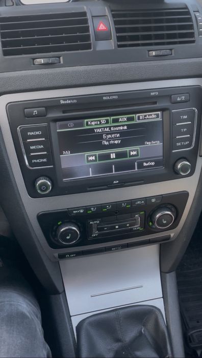Магнітоли Columbus, Bolero, Swing для Skoda Octavia A5 A7 Passat B6 B7 B8