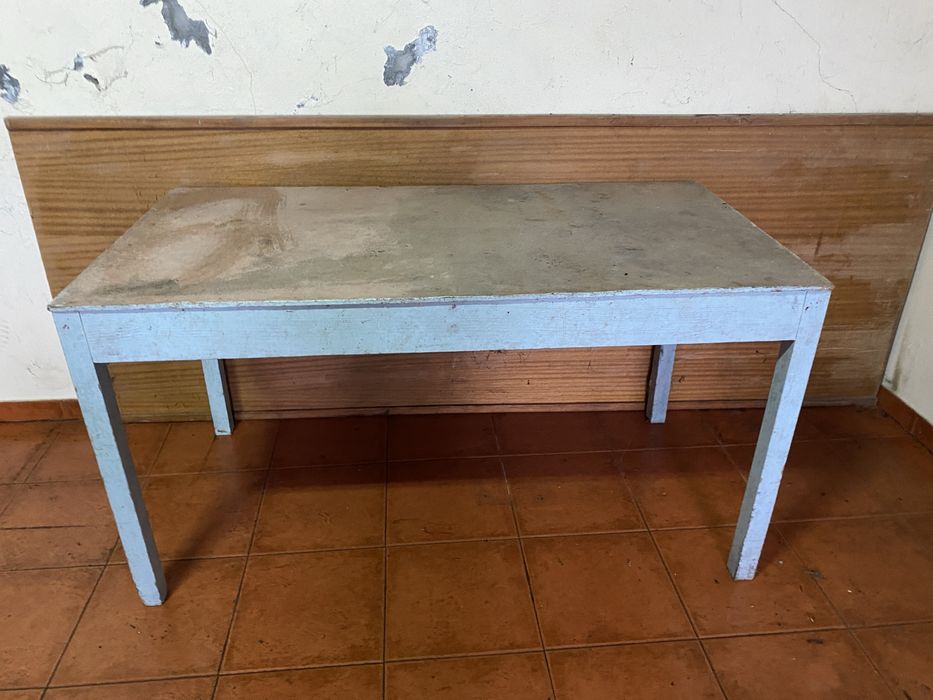 Mesa Antiga em Madeira