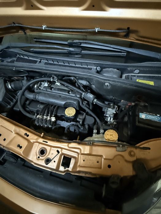 Opel Meriva 1,6 z LPG rok 2003 w dobrym stanie nie potrzeba napraw