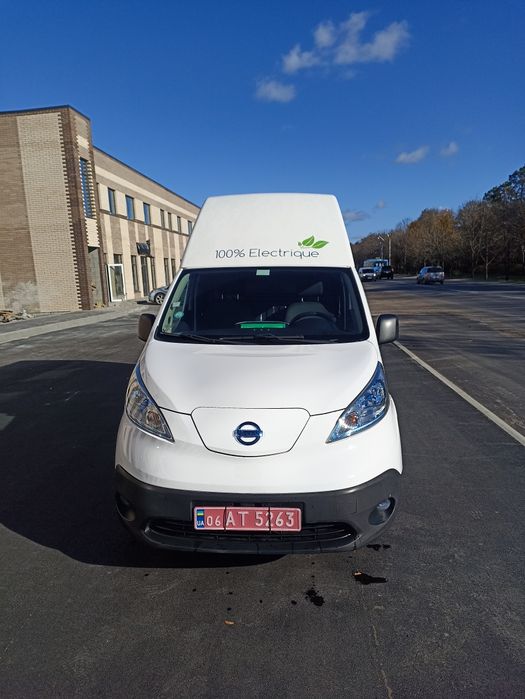 Продам Nissan e-NV200