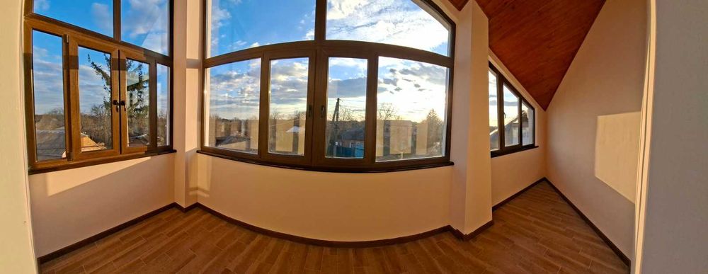 Продається сучасний  будинок з ремонтом 2025 року