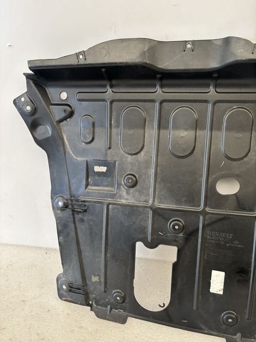 Dacia Duster II 2 17- płyta osłona pod silnik silnika dolna dół