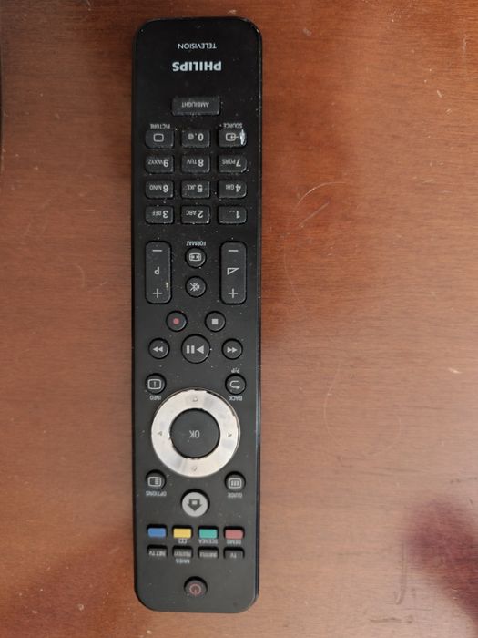 Непрацюючий  телевізор Philips 37PFL8404H/12