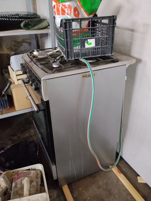 Kuchenka gazowo -elektryczna firmy Amica