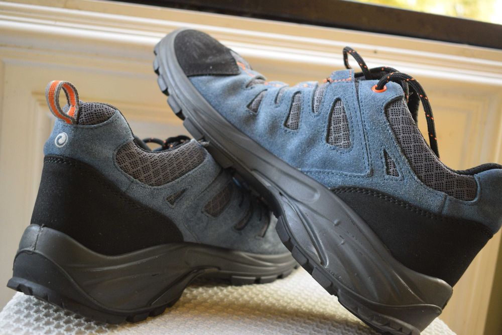 замшевые кроссовки полуботинки Sherpa р. 43 Made in Romania