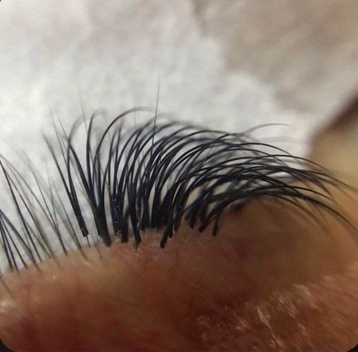 Наращивание ресниц пр Поля 75минут 500грн