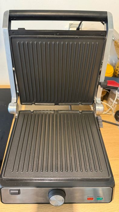 Grill elektryczny GÖTZE & JENSEN GL6OIX