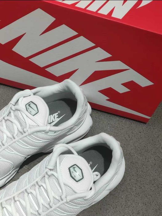 Air Max TN Plus White R.39