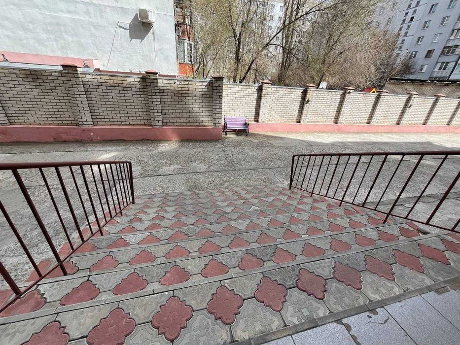 Продам стильну затишну 3-х к/к у Центрі міста