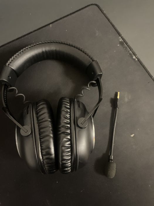Продам наушники Logitech G Pro Lightspeed