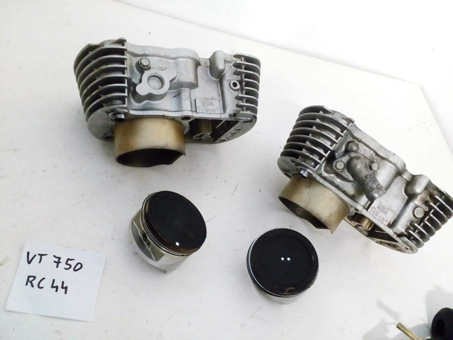 Honda vt 750 shadow RC44 cylindry tłoki komplet tłok cylinder