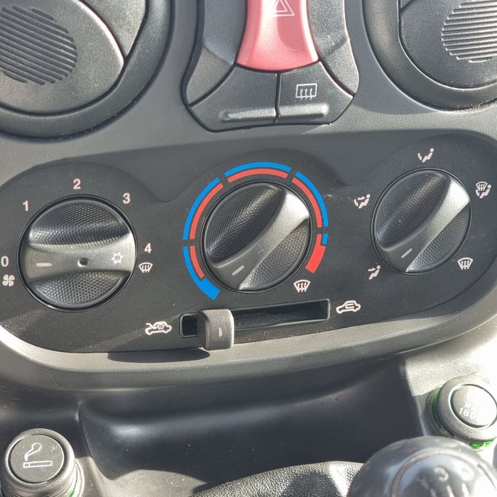 Fiat Doblo (7 lugares)